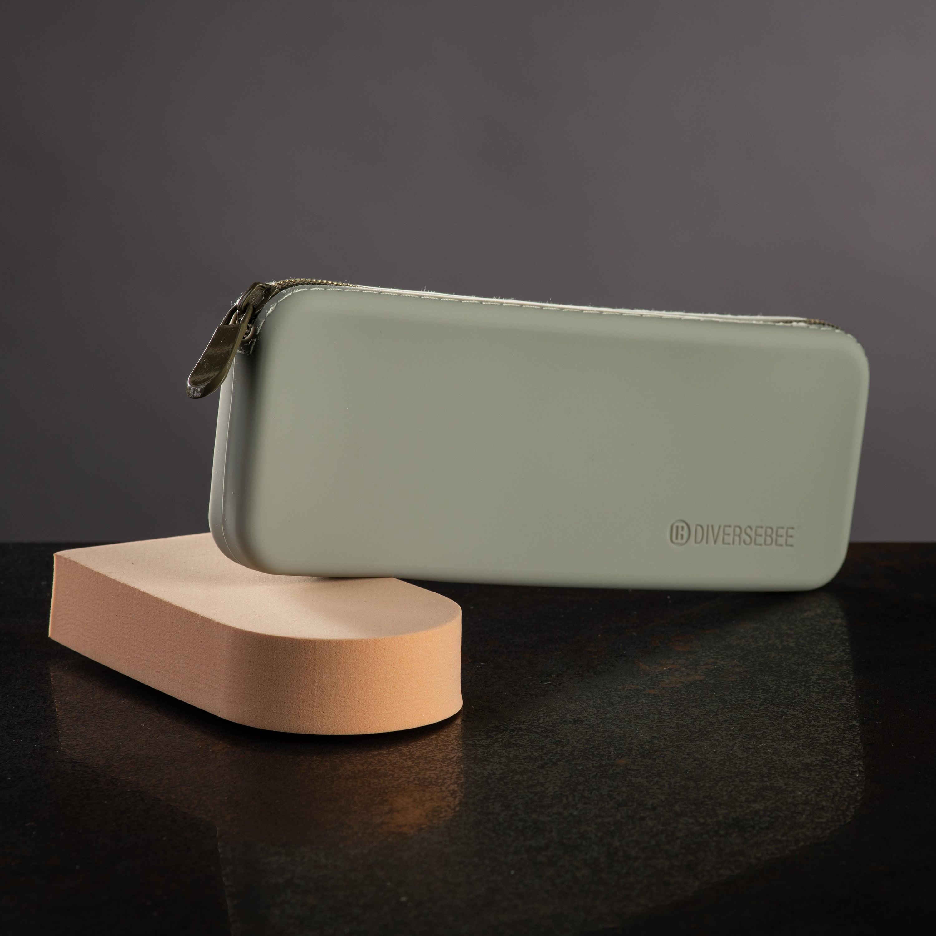 Silicone Pencil Case - Pistachio