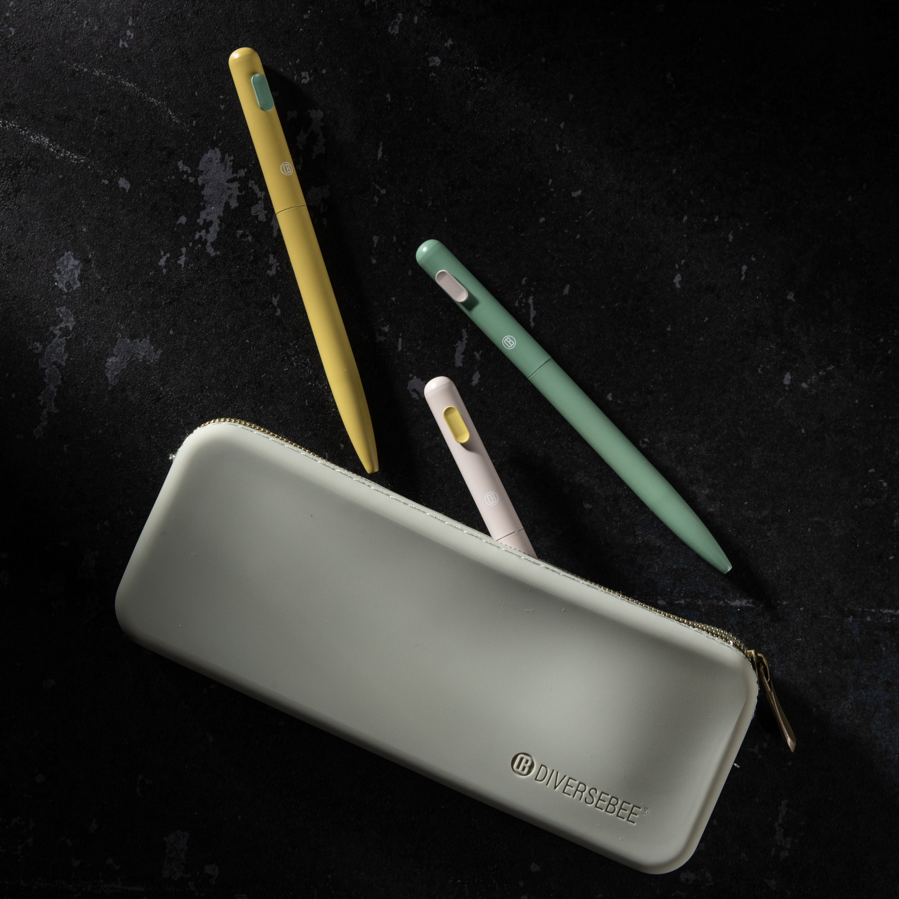 Silicone Pencil Case - Pistachio